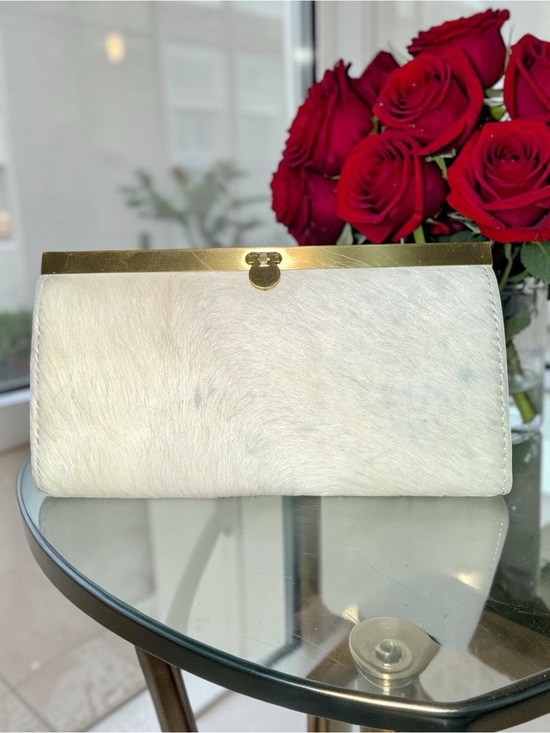 Patricia Nash Handbags - Patricia Nash White Haircalf Isla Oblong Clutch Wallet EUC